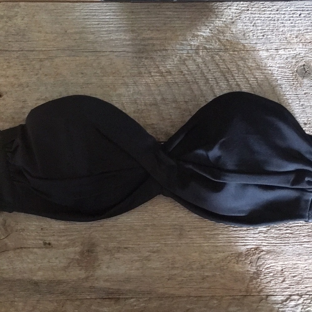 Victoria’s Secret Strapless Swimsuit Top